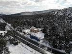 Εναέριες λήψεις από τη χιονισμένη Μονή Δαφνίου από την Κωνσταντίνα Δελλή (25-1-2022)
